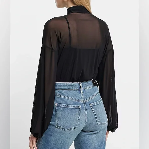 NWOT Express Mesh Gathered Mock Neck Blouson Sleeve Top - Picture 2 of 6